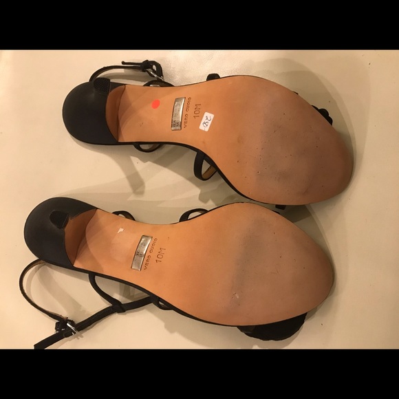 NEW Badgley Mischka Black Satin Shoes - Picture 6 of 10